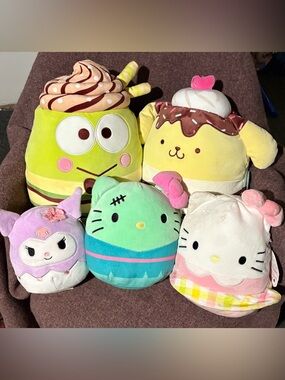 Sanrio SquishMallow Hello Kitty Plush Collection